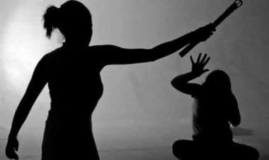 Golpeó a la mamá; el hijo defendió  a la abuela y también fue agredido