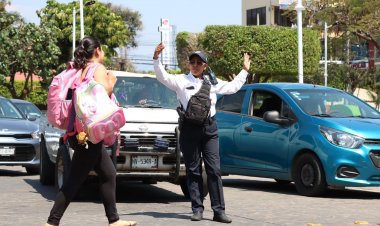 Realizan recorridos y asistencia vial en planteles educativos de Jiutepec