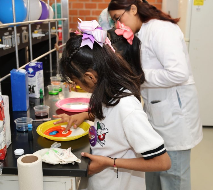 Invitan a las niñas a dar sus  primeros pasos a la ciencia