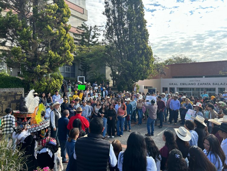 Agrónomos fueron celebrados en su día