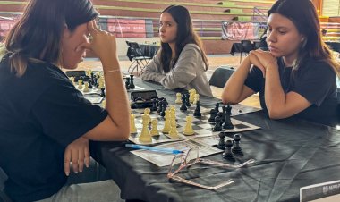Definida, la selección de ajedrez  para competición macroregional