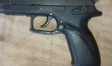 Reaprehendieron aquí a Christian  por violar la Ley Federal de armas