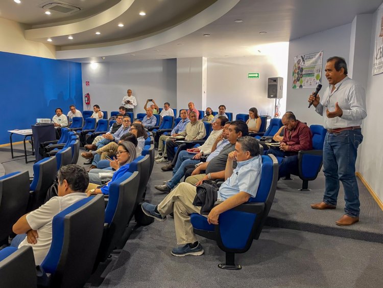 Se practica transferencia tecnológica por el campo