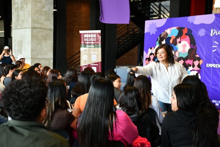 Llama Meggie Salgado a jóvenes a sobresalir  en el liderazgo turístico y en la excelencia