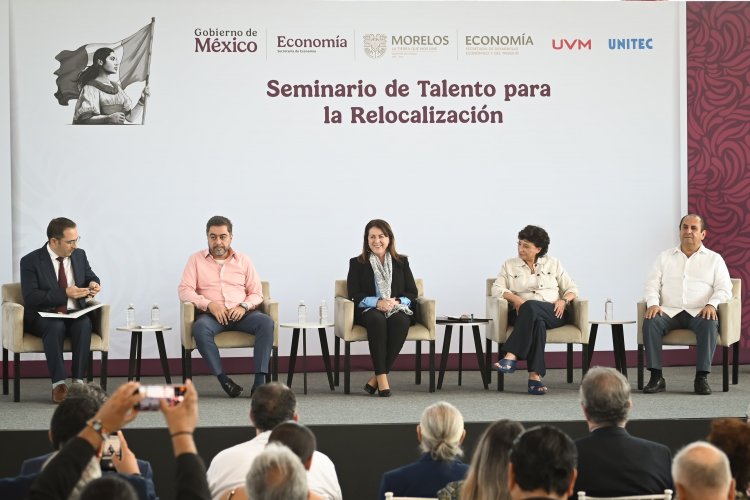 Hay innovación y desarrollo con visión social, dice Margarita a universitarios