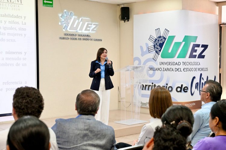 Sobre mujeres en ciencia, impartió  una conferencia la rectora de UAEM