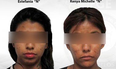 Va tres lustros a prisión este par de  damas por robar taxi violentamente