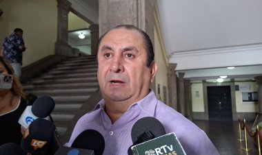 Acusan el abandono de mercados municipales