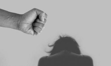 Sorprendido por uniformados  cuando golpeaba a una mujer