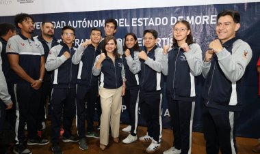 Se abanderó a la delegación de la UAEM para la Universiada Nacional