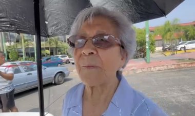 Otra protesta de vecinos contra  SAPAC; un mes y medio sin agua