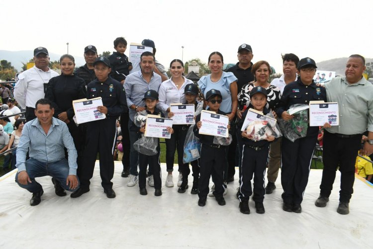 Ayuntamiento de Jiutepec acerca labor policial a la infancia