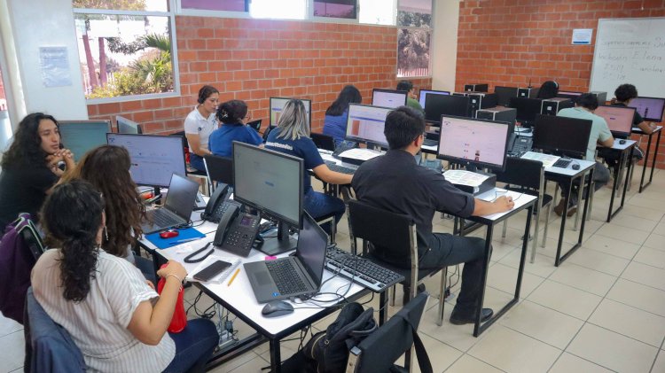 Aspirantes a prepas de la UAEM  iniciaron canje de fichas