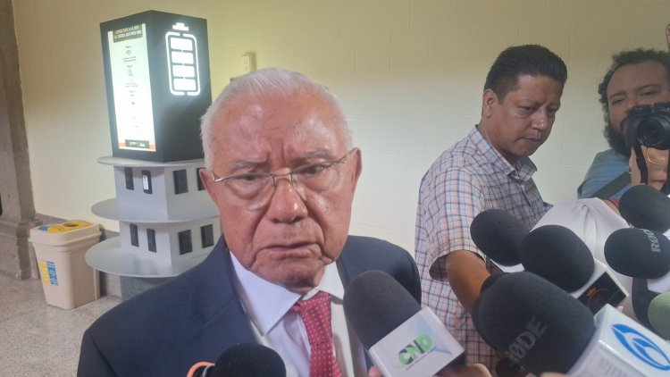 Se terminaron servidores intocables: Salgado Brito