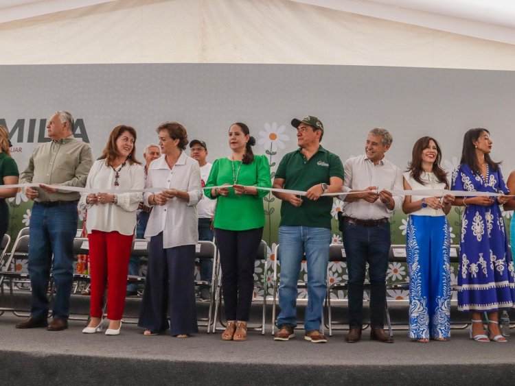 El DIF Cuernavaca y el alcalde Urióstegui, presentes en Feria de las Familias 2025