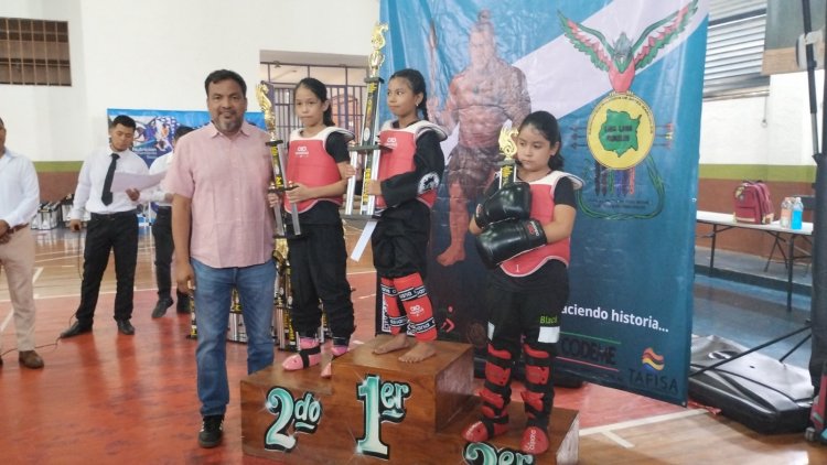 Se alienta el torneo  local de lima lama