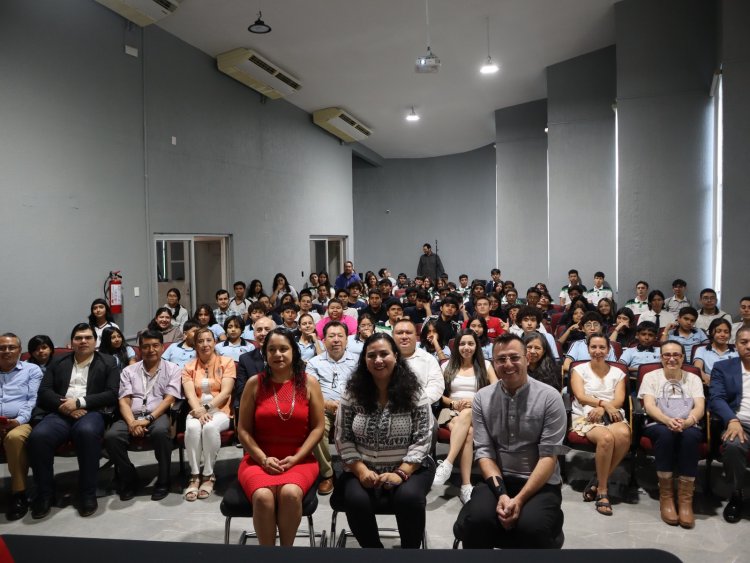 Jóvenes hacen propuestas con  base en la ciencia y tecnología