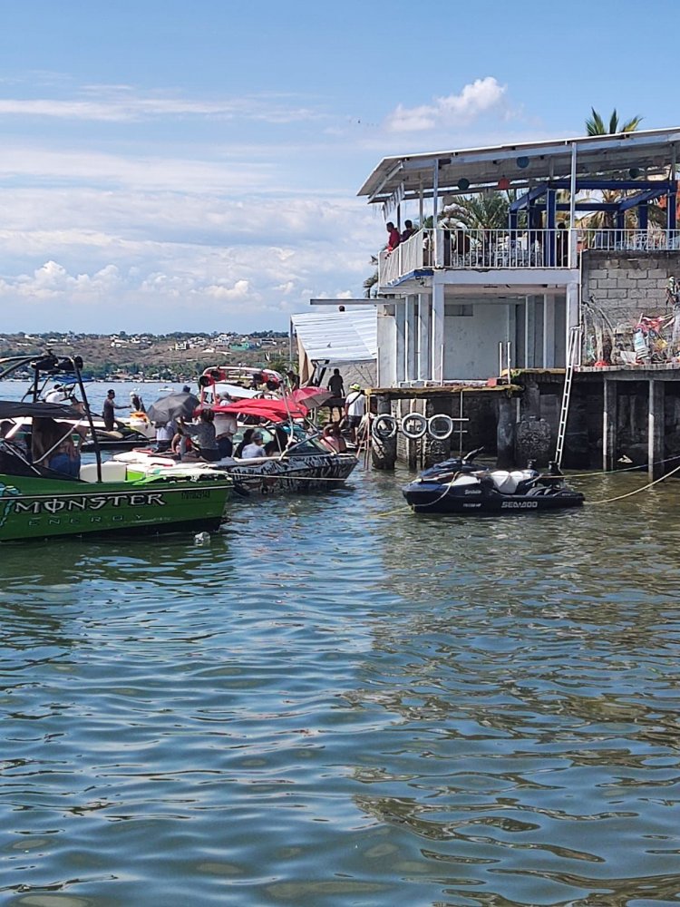 Un imprudente tripulante de una  lancha generó desplome en Teques