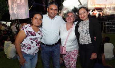 Reconoce Santos Tavarez la vocación docente: celebra a maestros
