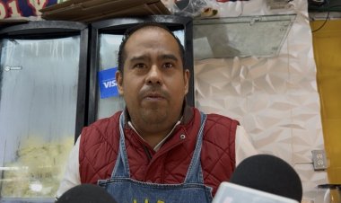 Quejas por anegación en  el mercado López Mateos