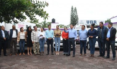 Entregó Eder Rodríguez vehículos  por más servicios en las colonias