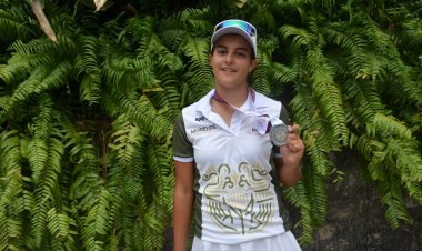 Mía Bárbara conquistó medalla de  plata en golf en Olimpiada Nacional