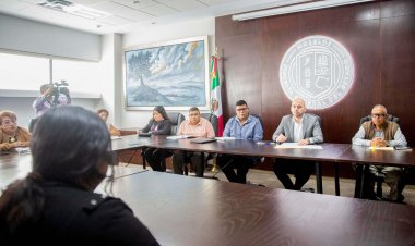 Se reúne Fiscal General Edgar Maldonado con colectivos de búsqueda para revisar avances en la fosa común de Jojutla