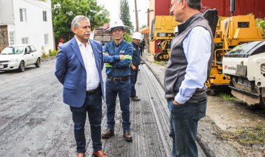 Supervisó edil Urióstegui obras  que avanzan pese a las lluvias