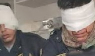 Pareja agarró a pedradas a policías  y dañó 2 patrullas durante bloqueo