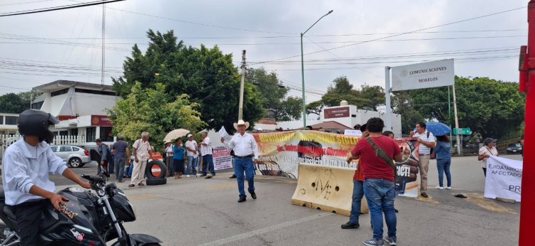 Estrangularon campesinos  la carretera hacia Tepoztlán