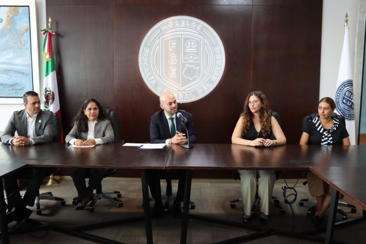 FGE y Secretaría de la Mujer, juntos por AVG