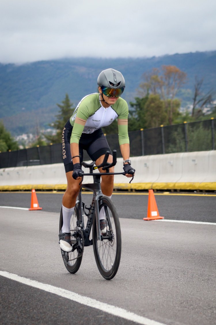 Participan dos mujeres morelenses  en ciclismo contrarreloj en Tlaxcala