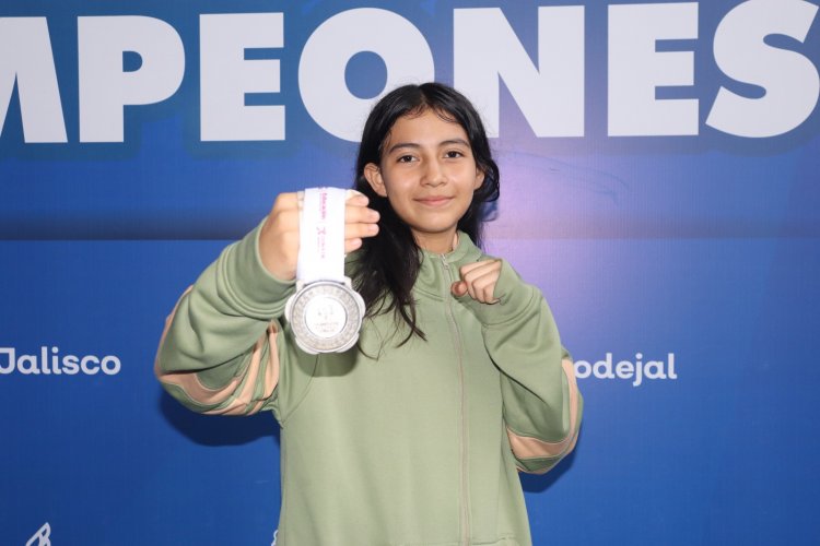 Gana una morelense plata  en taekwondo en Olimpiada