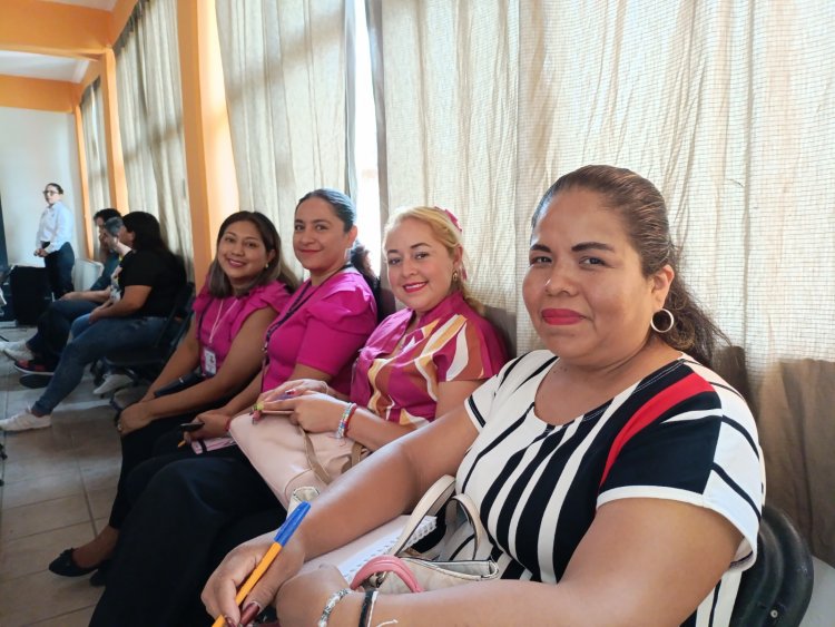 Avanzan oportunidades de educación media en el Sur