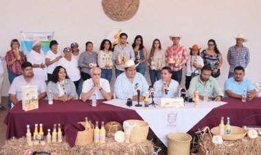 Viene en Tehuixtla 9a edición de la  Feria del Queso, Pan y Rompope '25