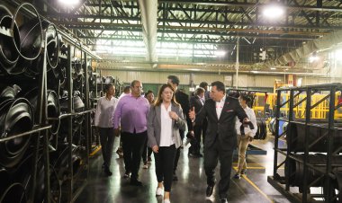 Margarita González visitó una empresa  llantera; conoció planes de crecimiento
