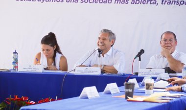 Sesión del cabildo capitalino en Col. Patios de la Estación
