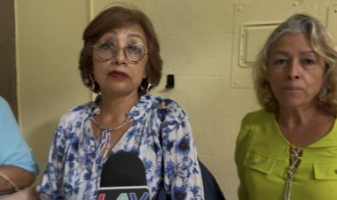 Amagan con bloqueos vecinos de una exmina