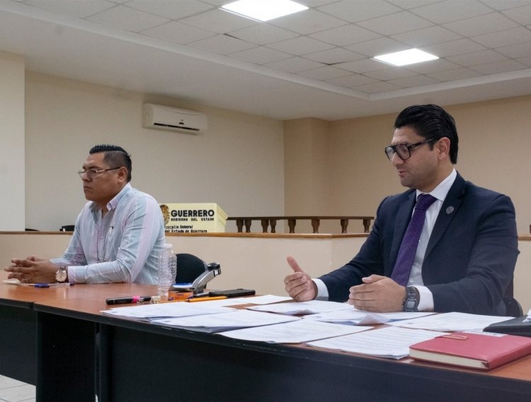 Para apoyar la lucha al crimen en el  problemático Guerrero, FGE asesoró