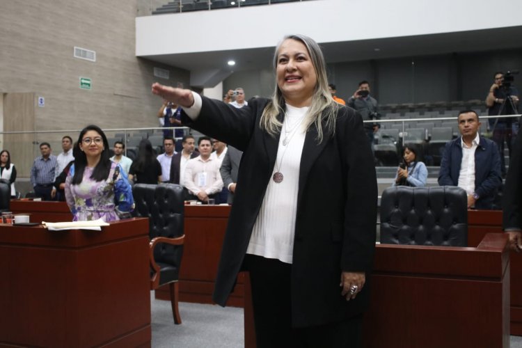 Elige Congreso a Nadxieelii Carranco titular de la CDHEM