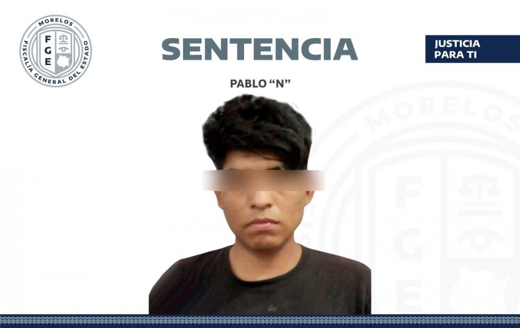 Presumía ser policía federal con insignias falsas; 7 meses a prisión