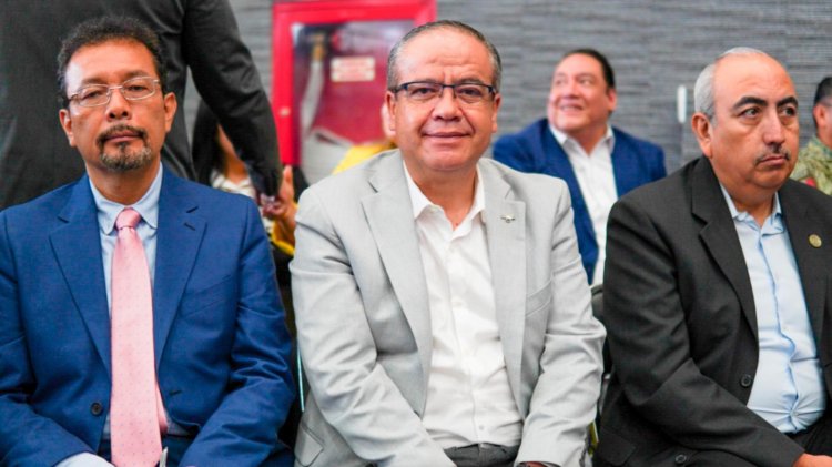 Recibieron universitarios el Premio Estatal de Abogados