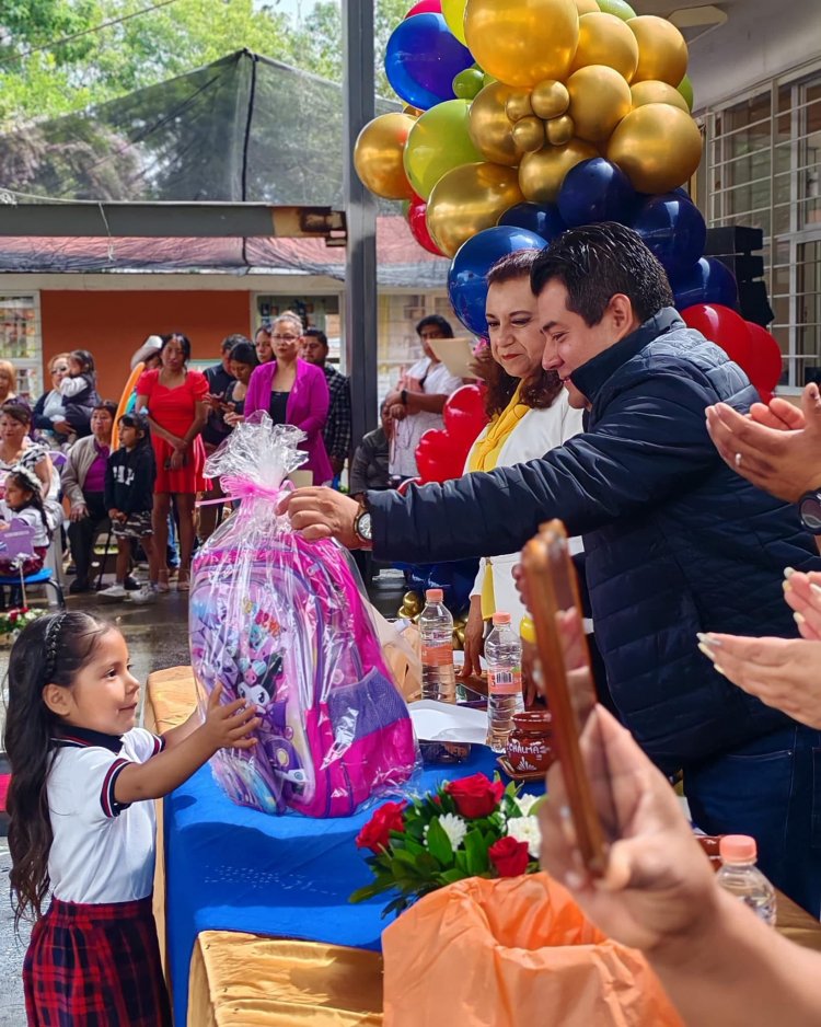 Cierres escolares impulsaron economía hasta 40 por ciento