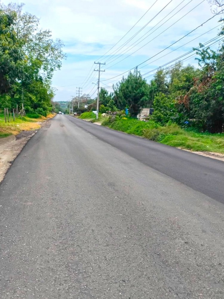 Avanza rehabilitación del camino  de Metepec hacia Tetela del Volcán