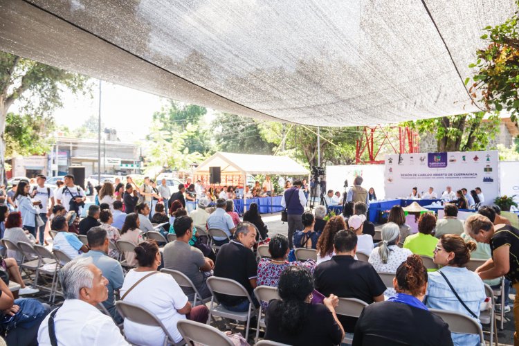 Sesión del cabildo capitalino en Col. Patios de la Estación
