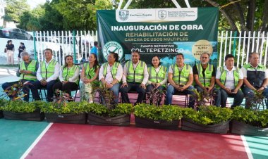 Inauguró Santos Tavarez cancha de usos múltiples