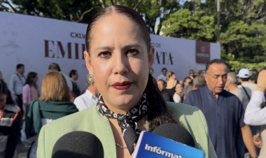 Hallan mucho mobiliario chatarra en las escuelas