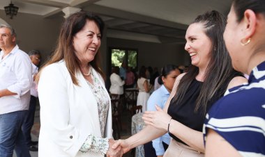 Van gobierno y empresas por desarrollo económico