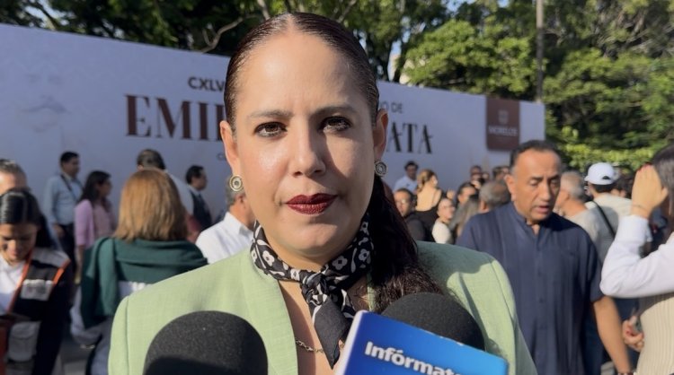 Hallan mucho mobiliario chatarra en las escuelas