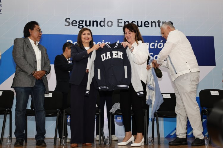 Refrendó UAEM compromiso  social a través de la docencia